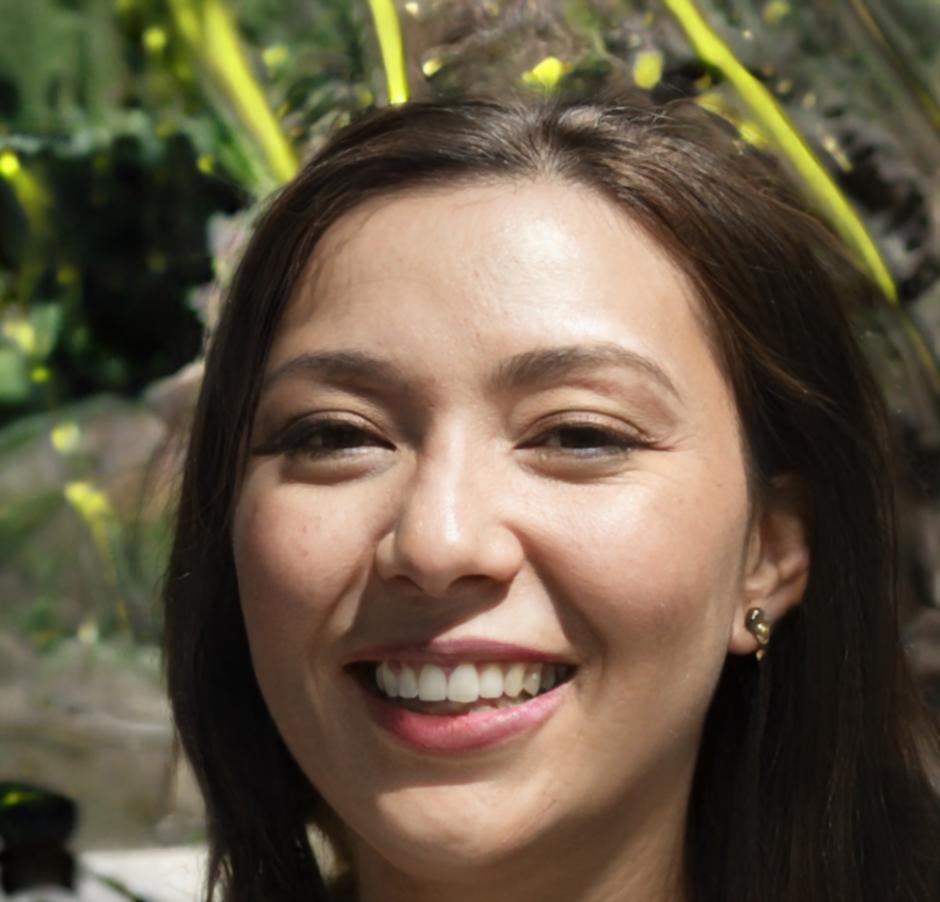 Sarah Chen, Leiterin Finanzanalyse bei Knowzynvithra